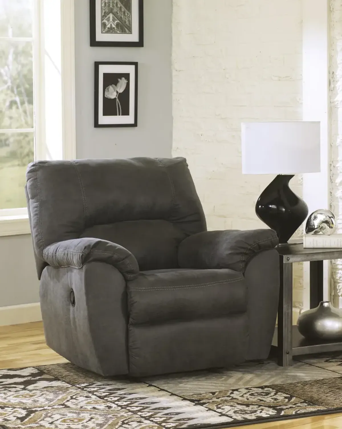 Tambo Rocker Recliner - Pewter