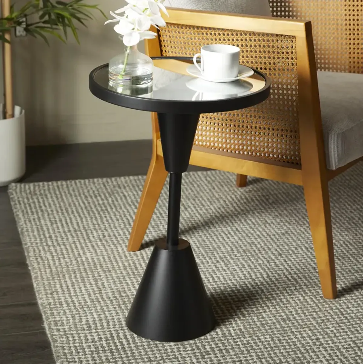 Atlas Accent Table