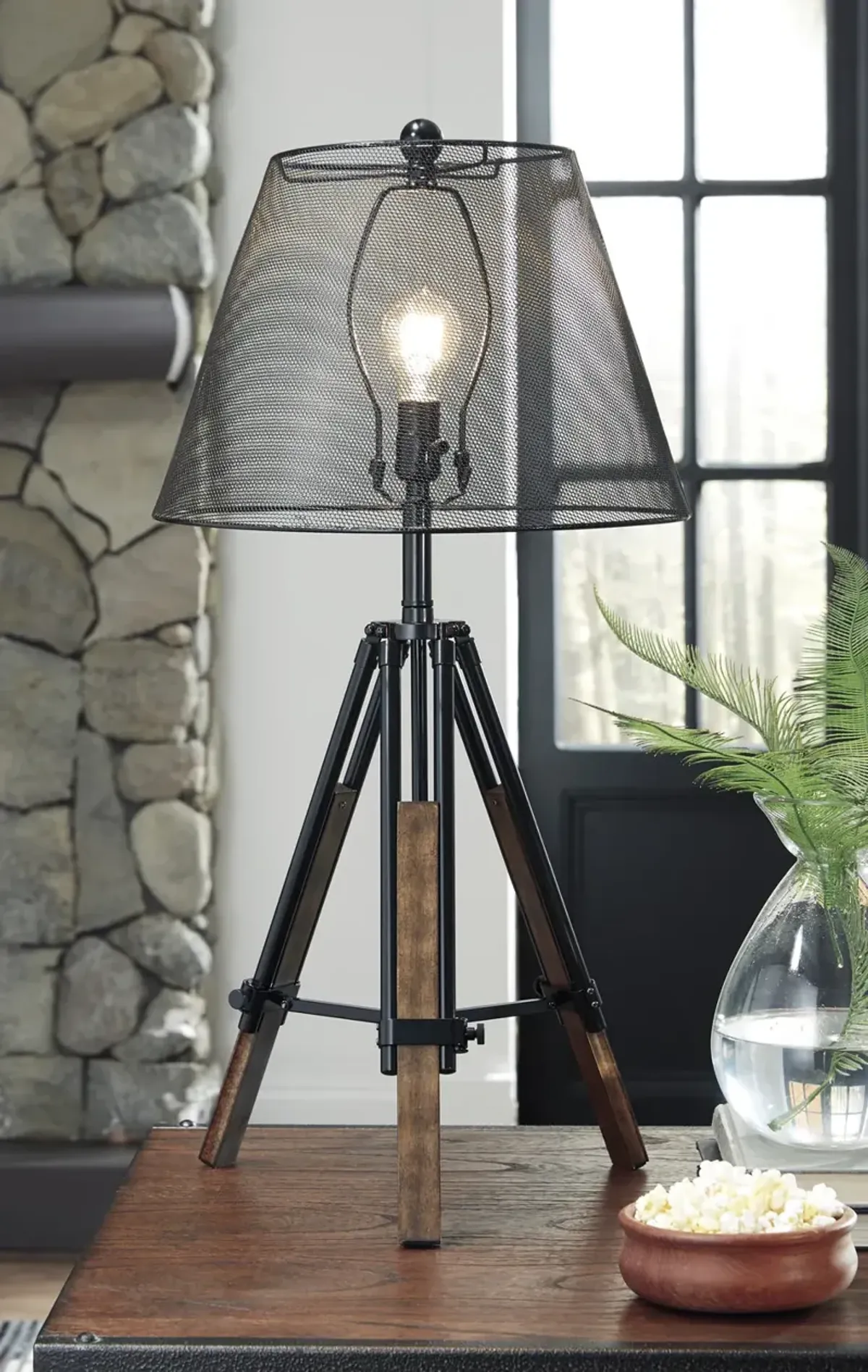 Ledlyn Table Lamp