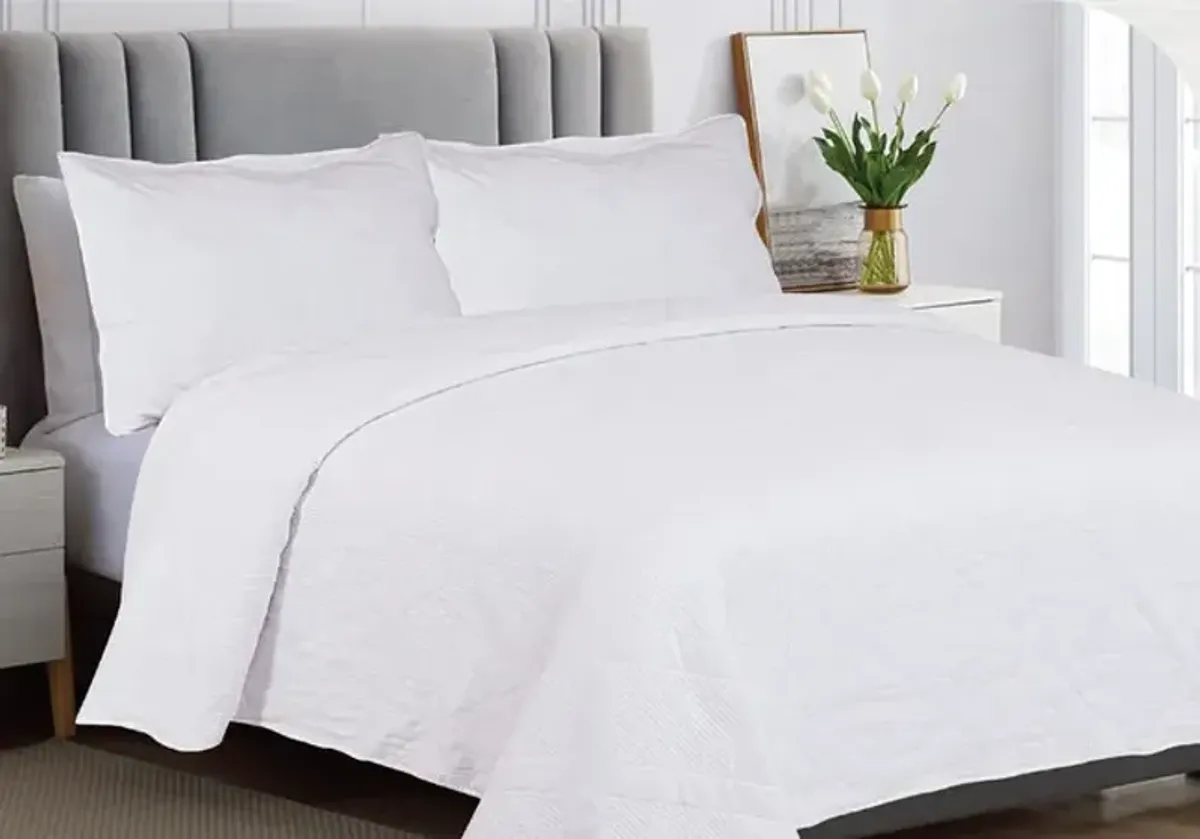 3 Piece King Quilt Set - White