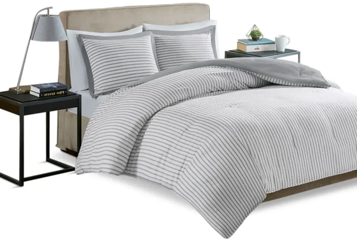 Janie Reversible Comforter Set