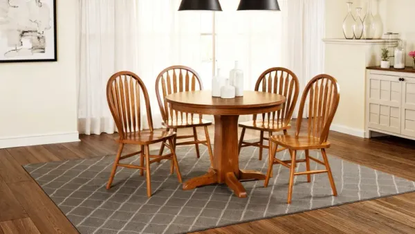Family Dining Round Extension Table With 4 Arrowback Chairs