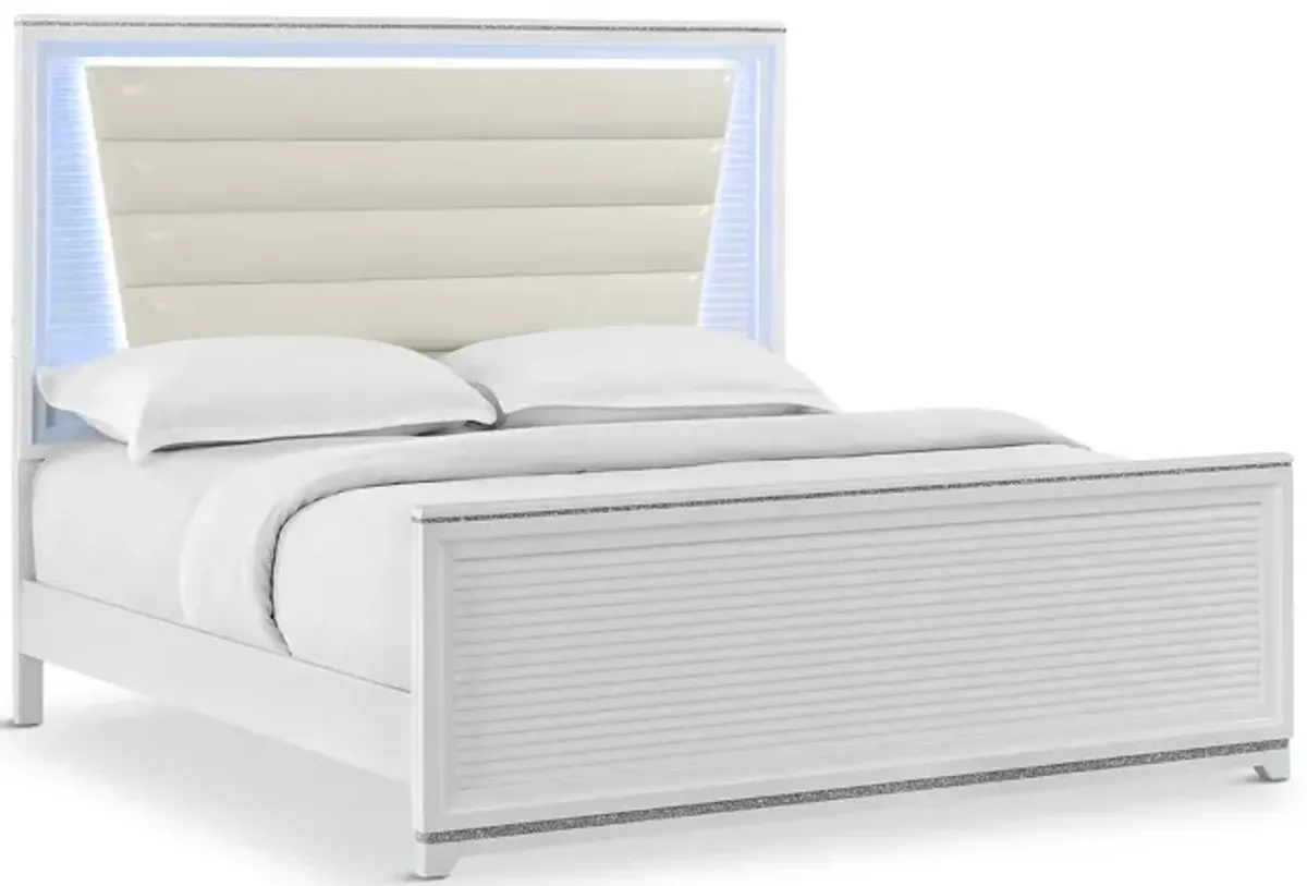 Santa Belle King Panel Bed