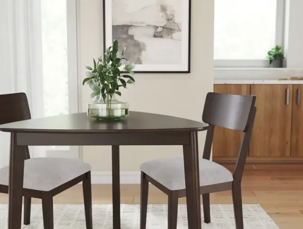 Ezra Triangle Table   2 Chairs - Rich Merlot