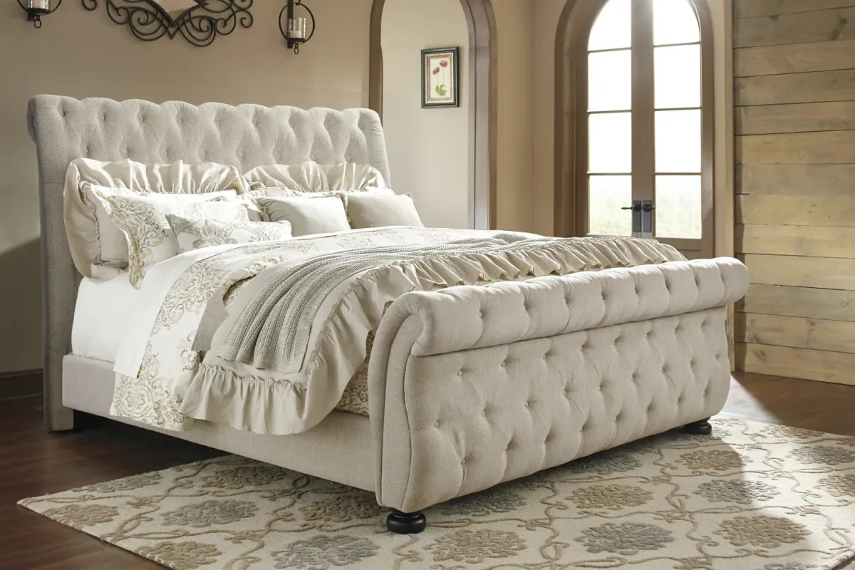 Vienna Upholstered King Bed