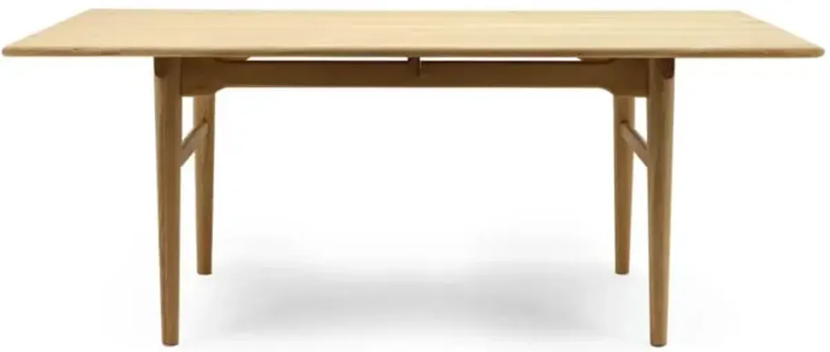 CH327 Hans Wegner Dining Table
