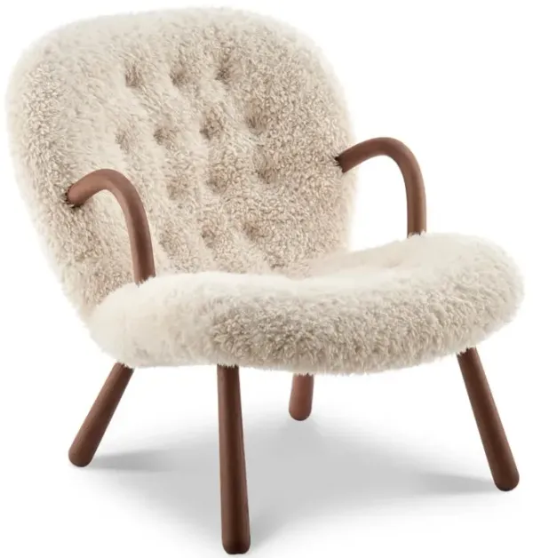 Arctander Clam Chair