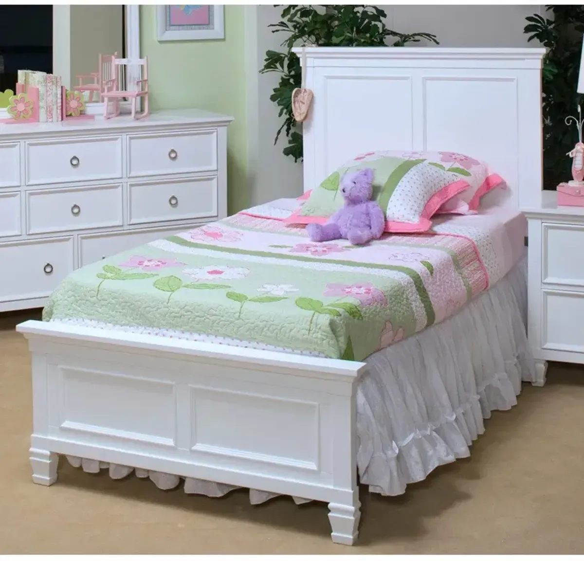 Twin / Black Tamarack Bed