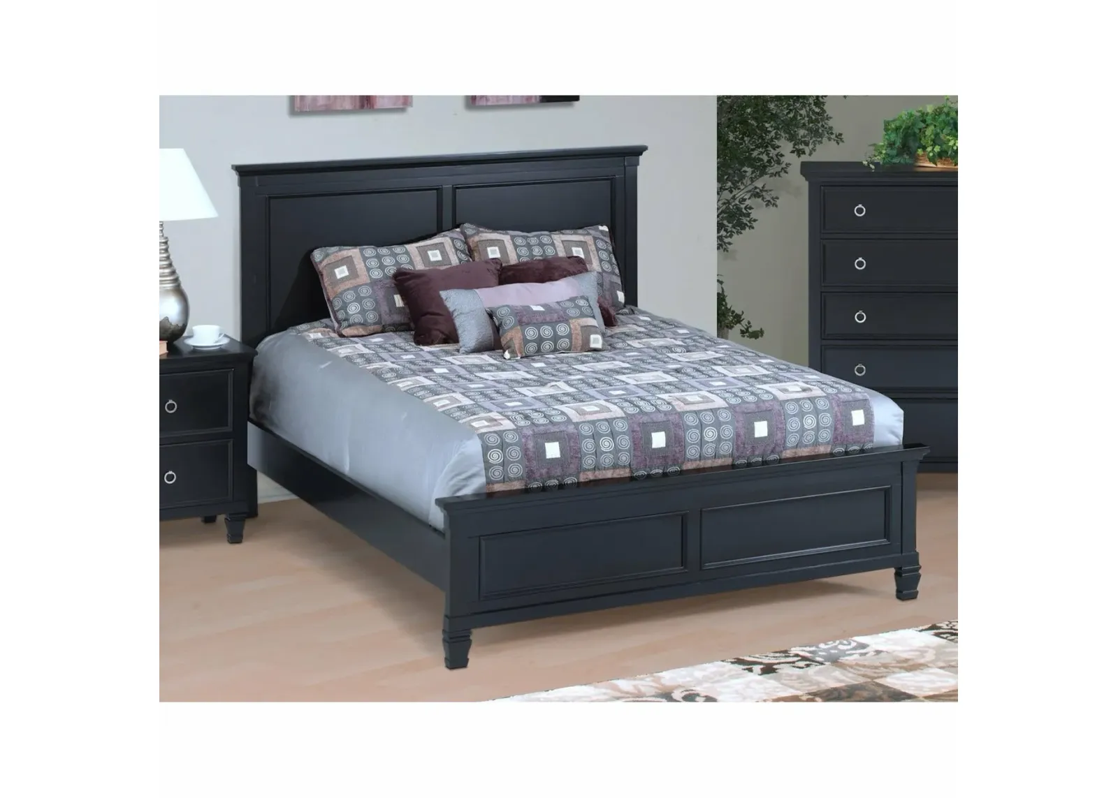 Queen / Black Tamarack Bed