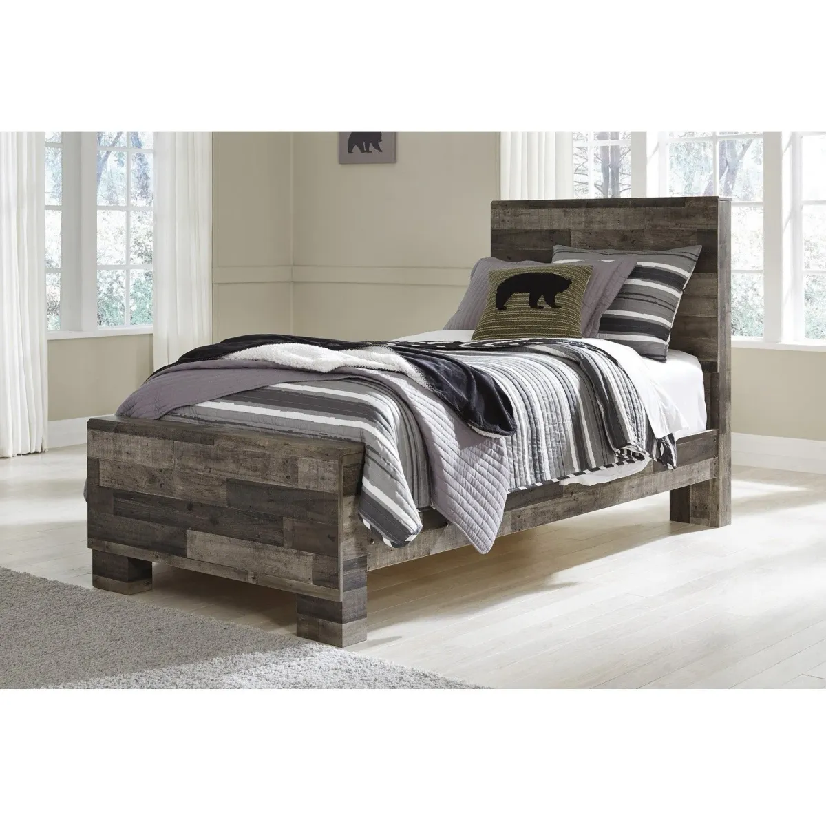 Twin Derekson Panel Bed