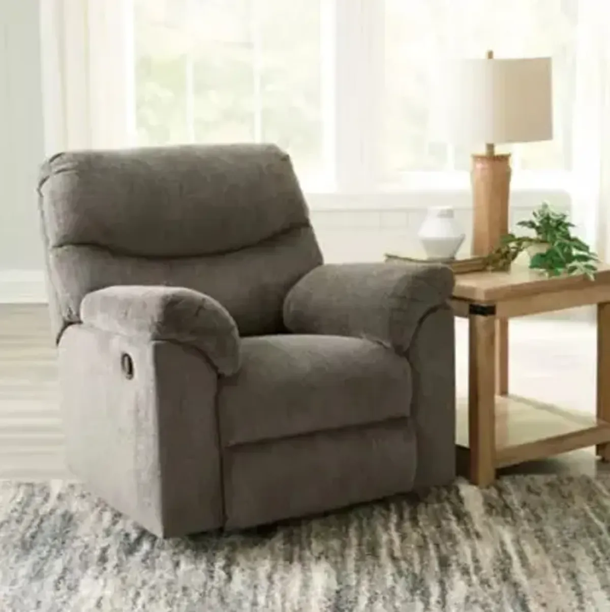 Alphons Recliner