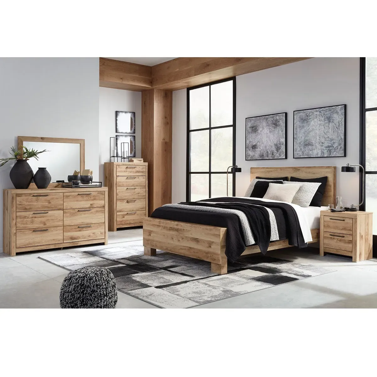 Full Hyanna Panel Bed