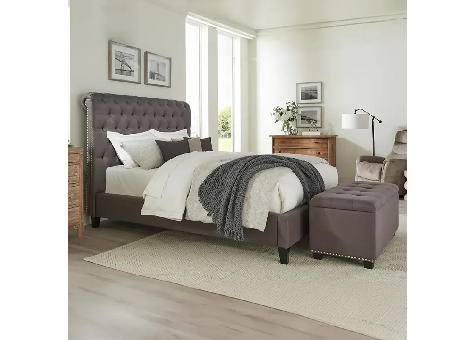 Queen / Grey Corbin Upholstered Bed