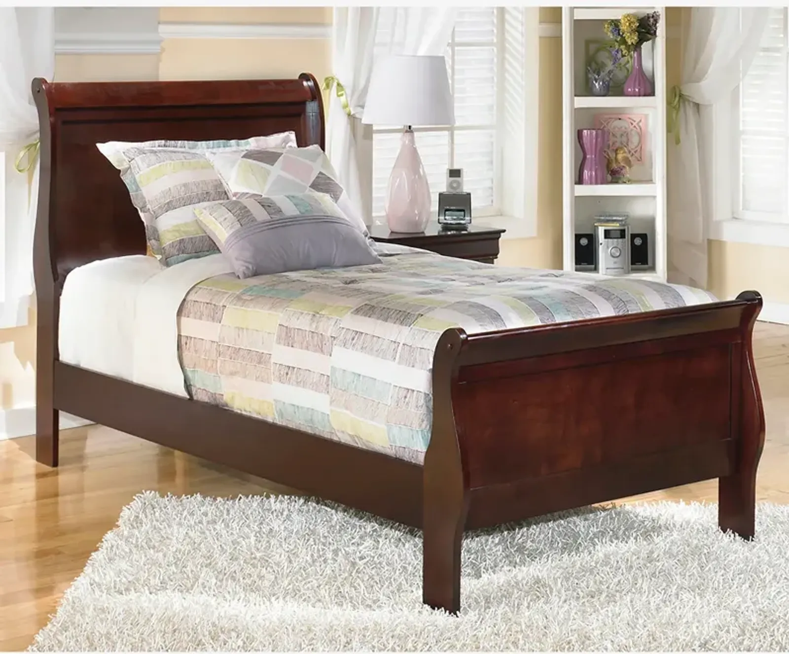 Twin Alisdair Sleigh Bed