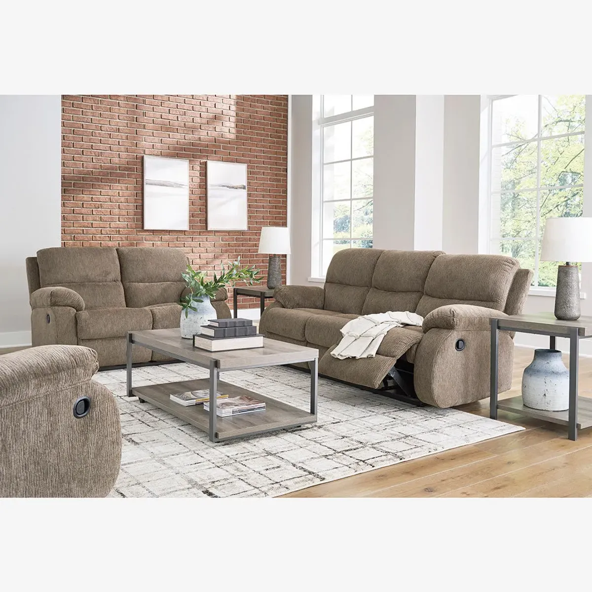 Scranto Manual Reclining Loveseat