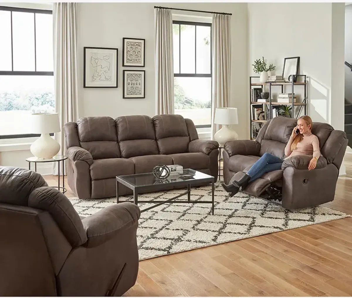 Phoenix Manual Reclining Loveseat