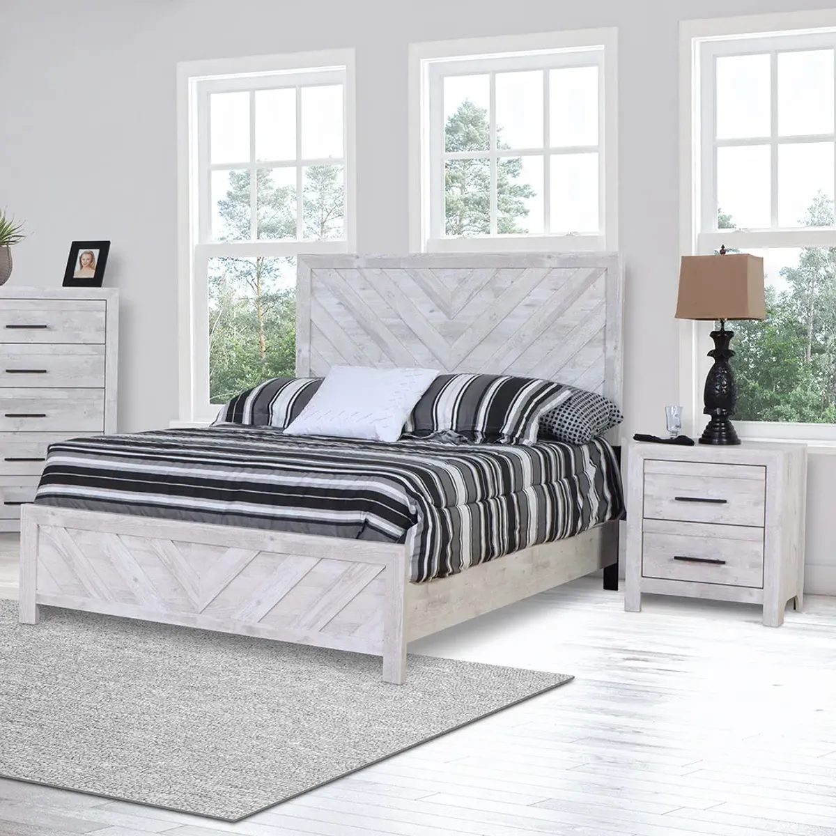 Queen Cayne Bedroom Group