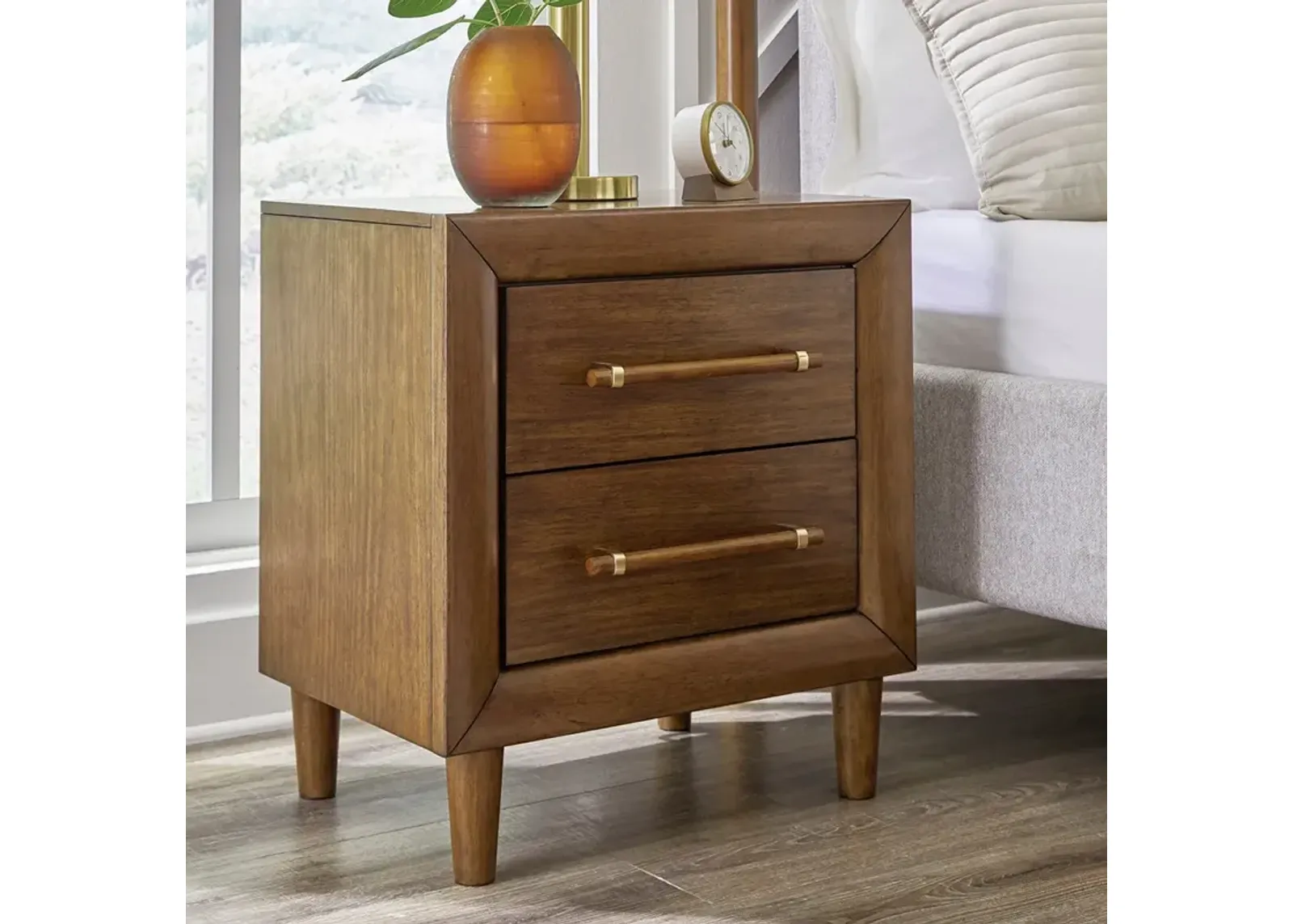 Lyncott Nightstand