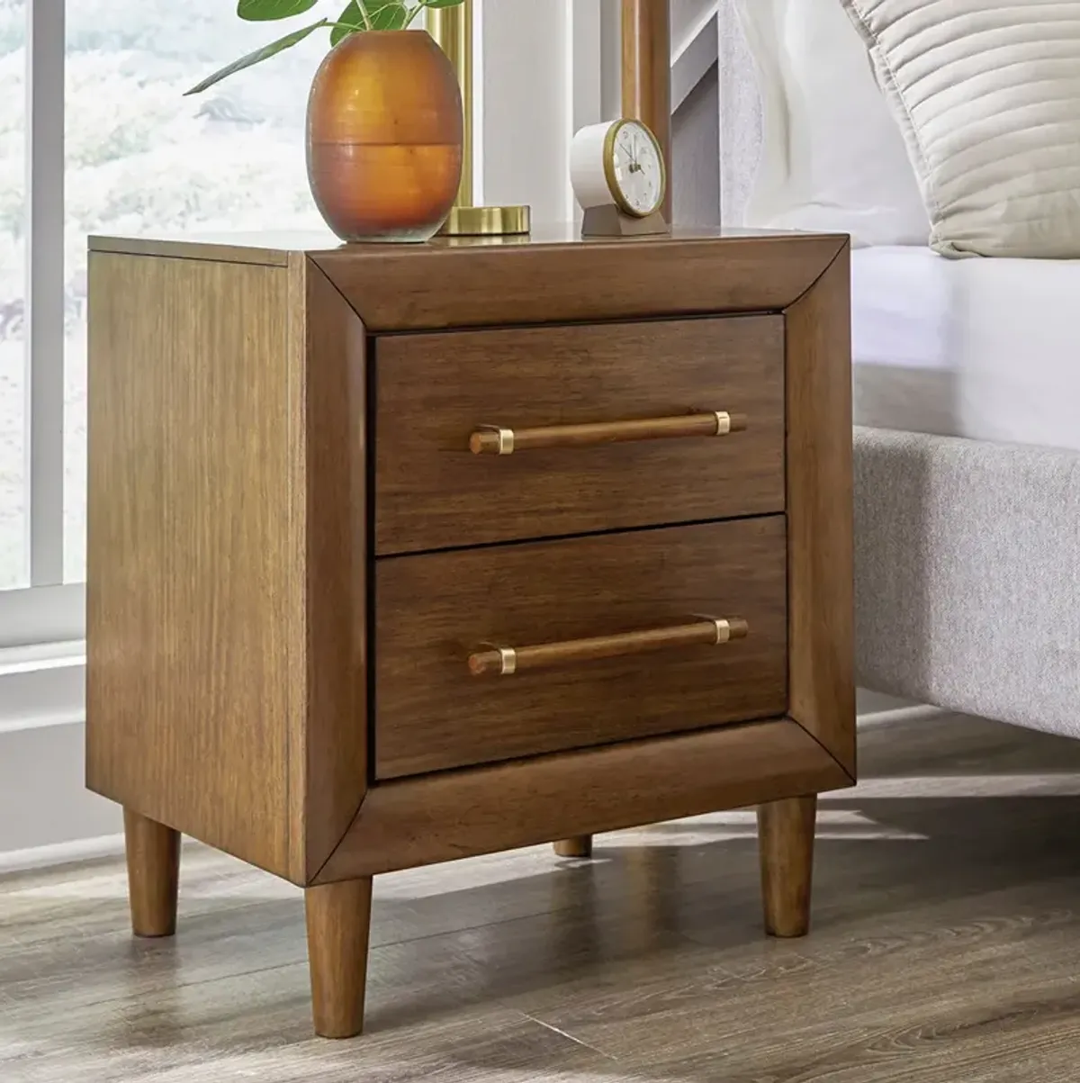 Lyncott Nightstand