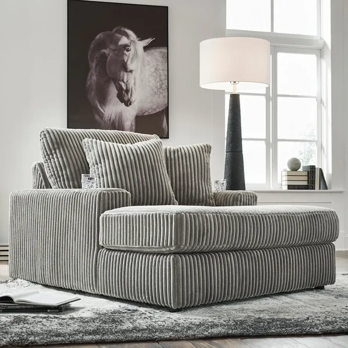 Fog Lindyn Chaise