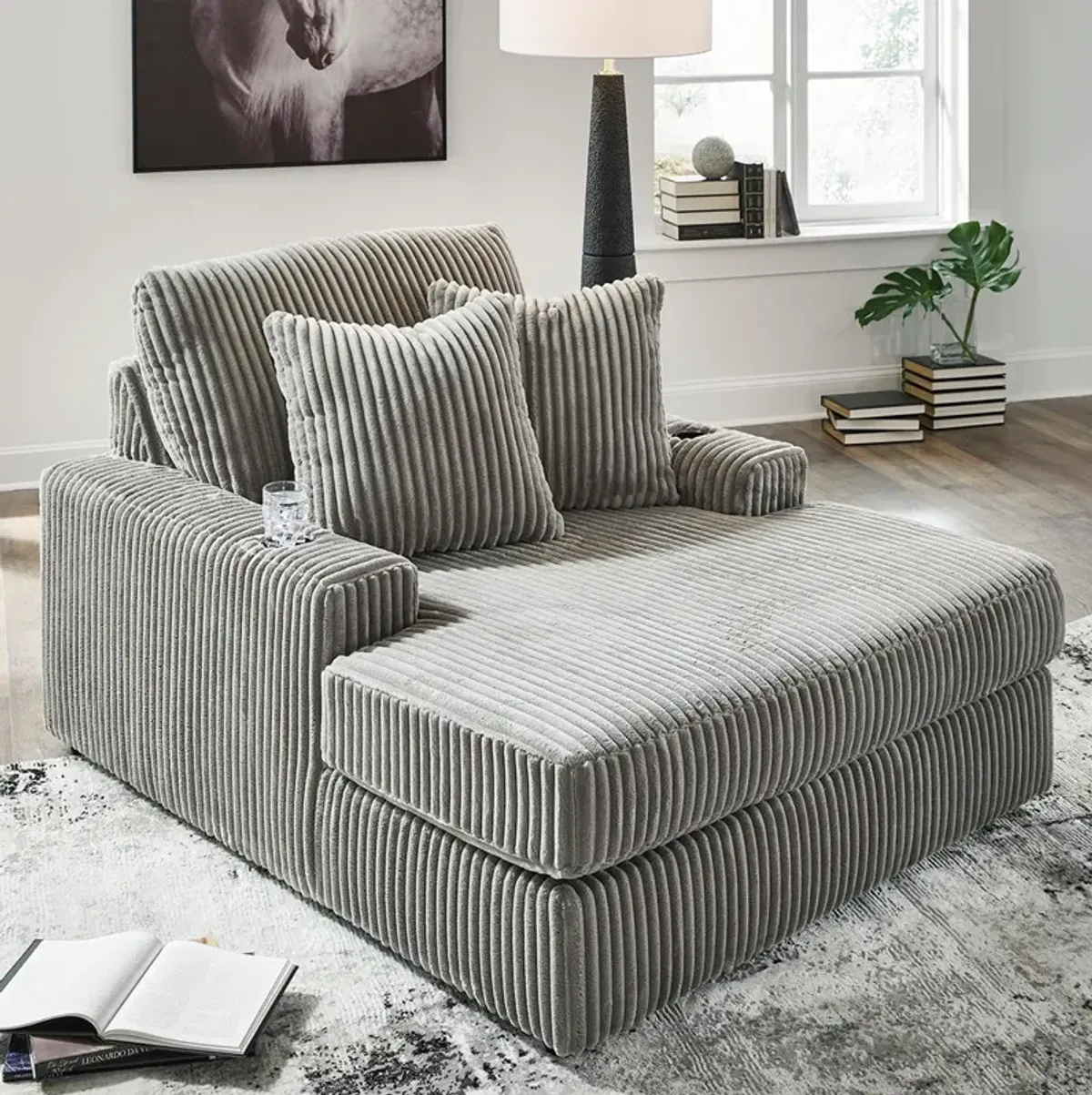 Fog Lindyn Chaise