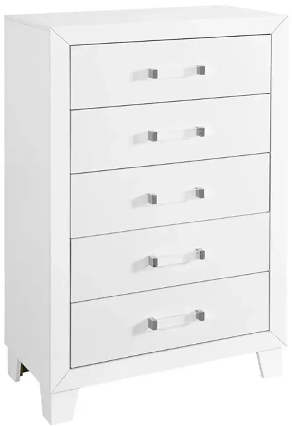 Luccia Chest