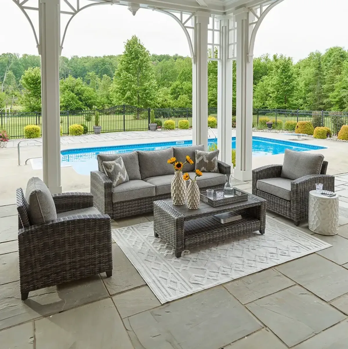 Oasis Court Outdoor Set