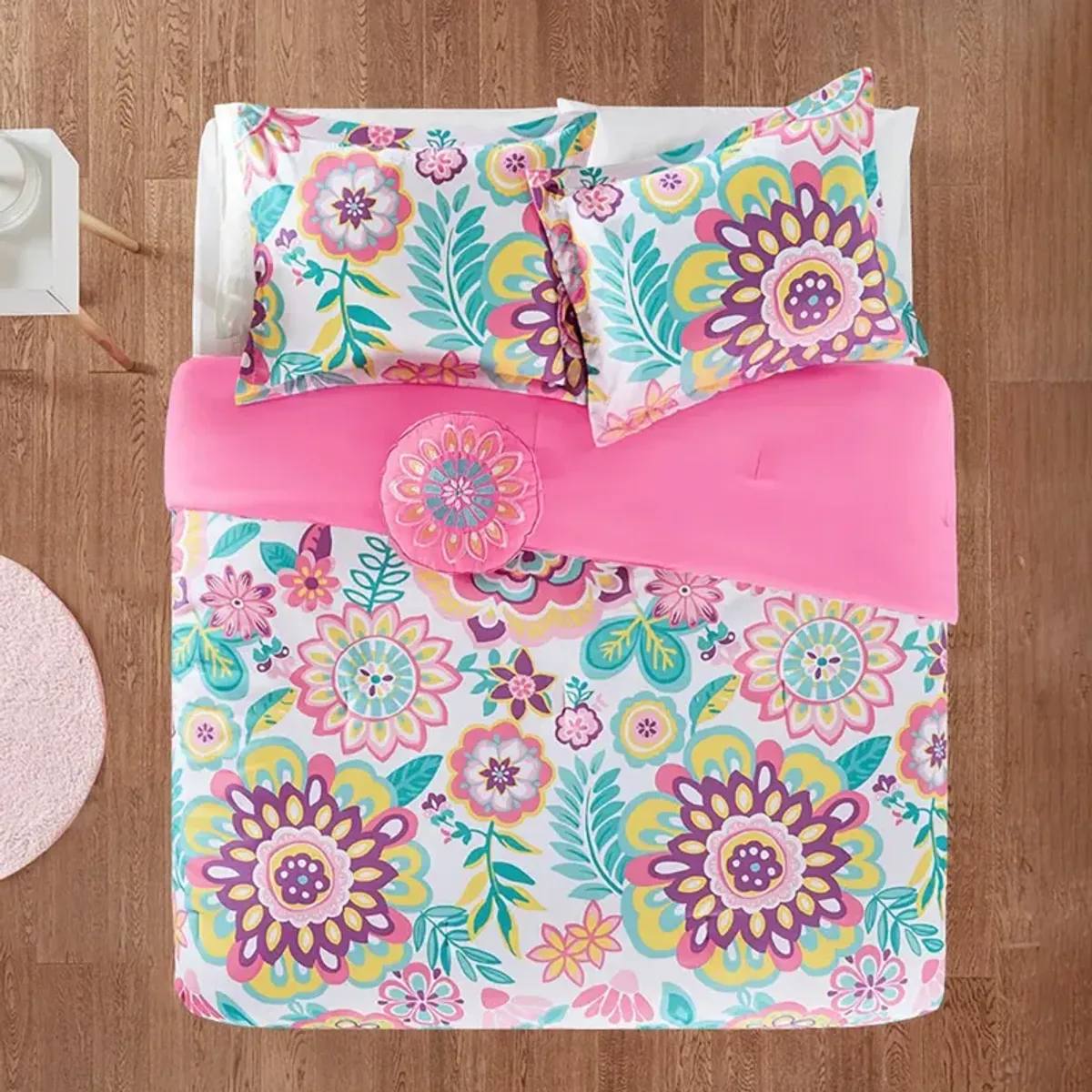Twin / Twin XL Camille Comforter Set