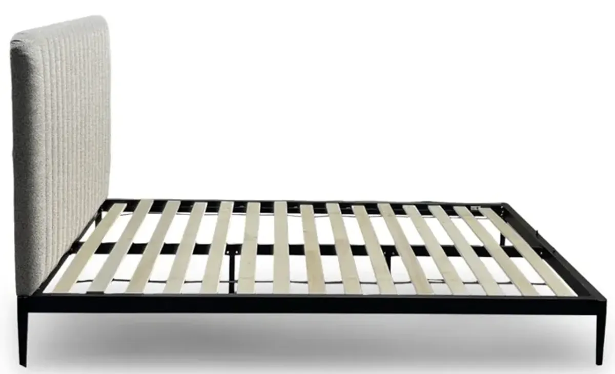 Gray / Full Mira Upholstered Bed