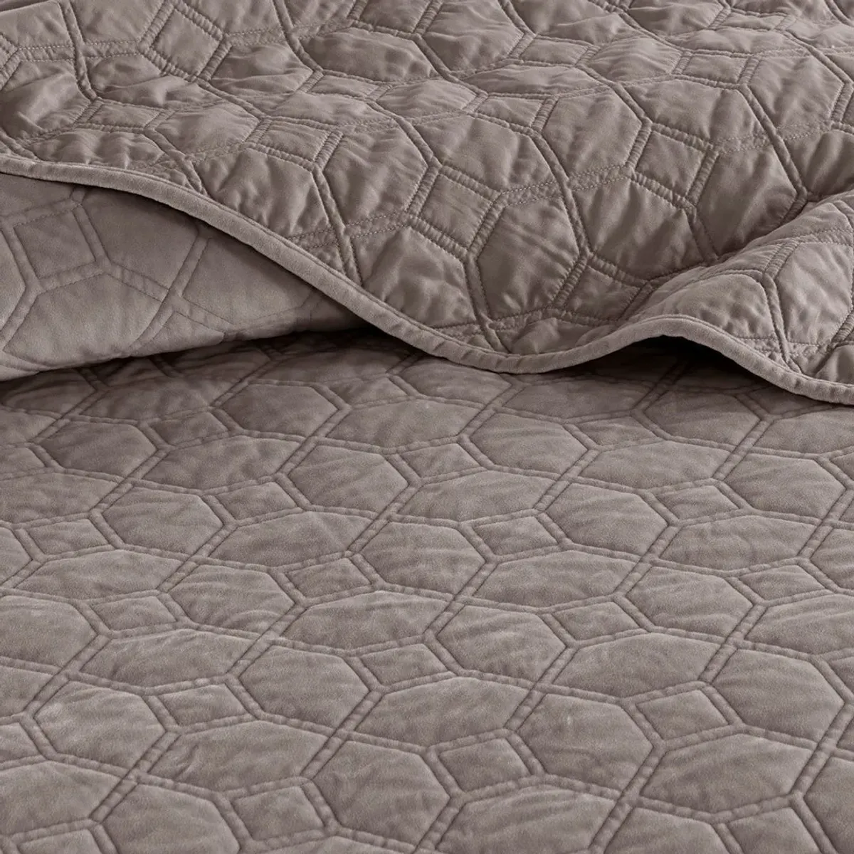 King / Cal King Harper Taupe Coverlet Set