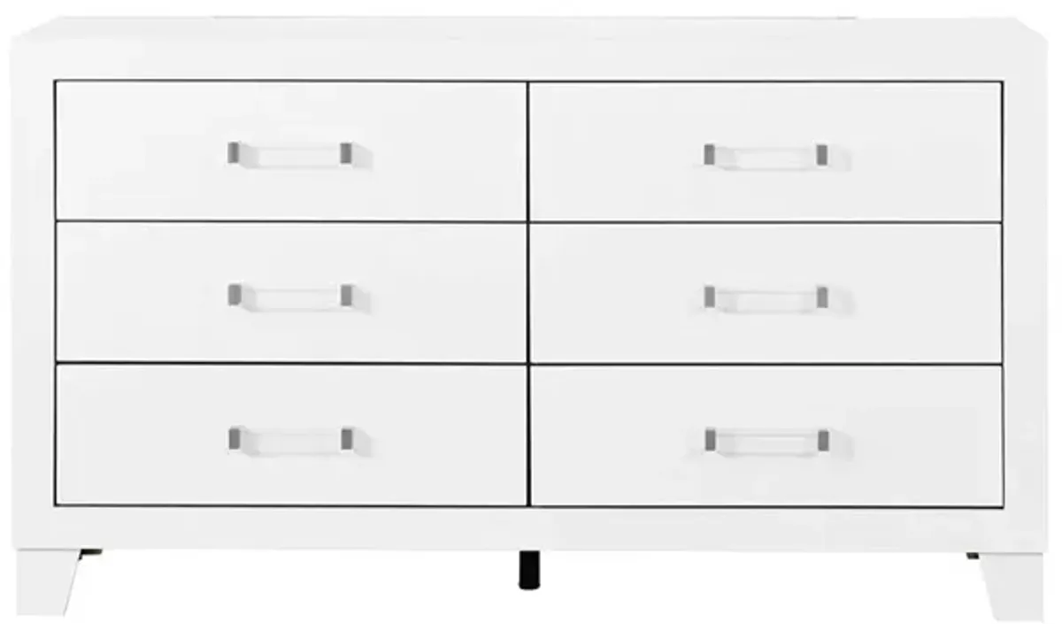 Luccia Dresser