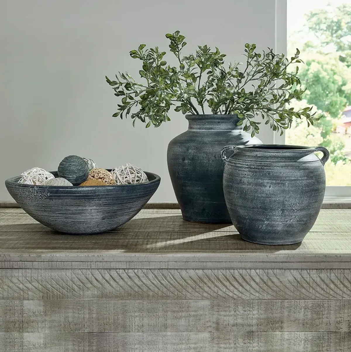 Meadie Vase I