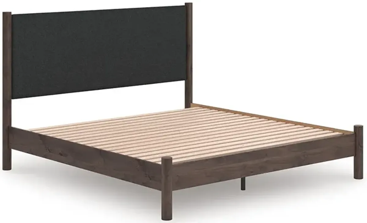 King Pamytta Upholstered Bed