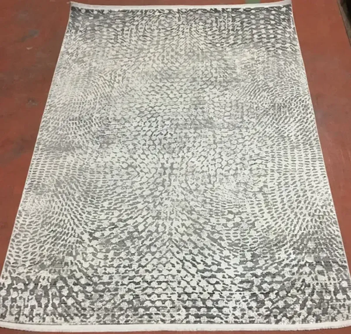 Clara Grey Area Rug - 2 0  X 3 0 