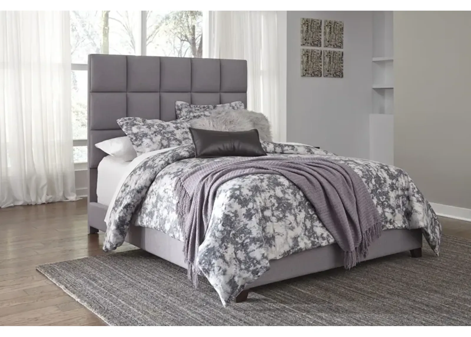 Dolante Queen Upholstered Bed in Grey by Ashley