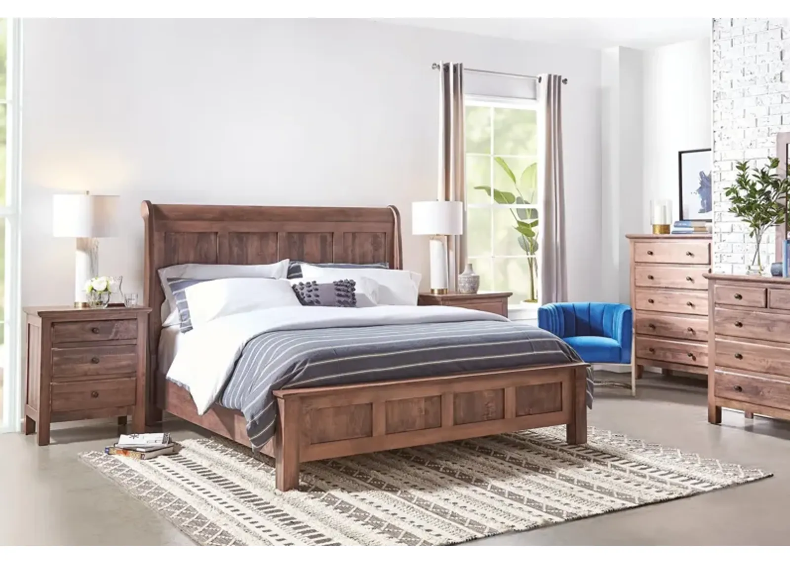 Lewiston 5-Piece King Panel Bedroom Set