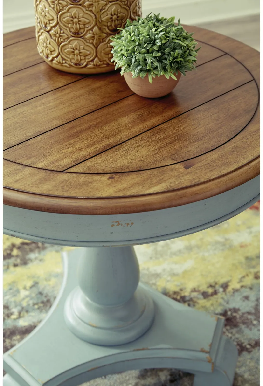 Mirimyn Accent Table