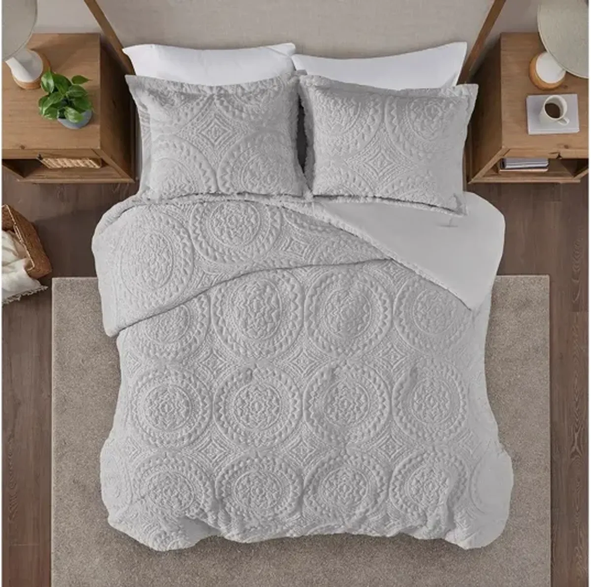 Arya Embroidered Medallion Faux Fur Grey Ultra Plush King/Cal King Comforter Mini Set