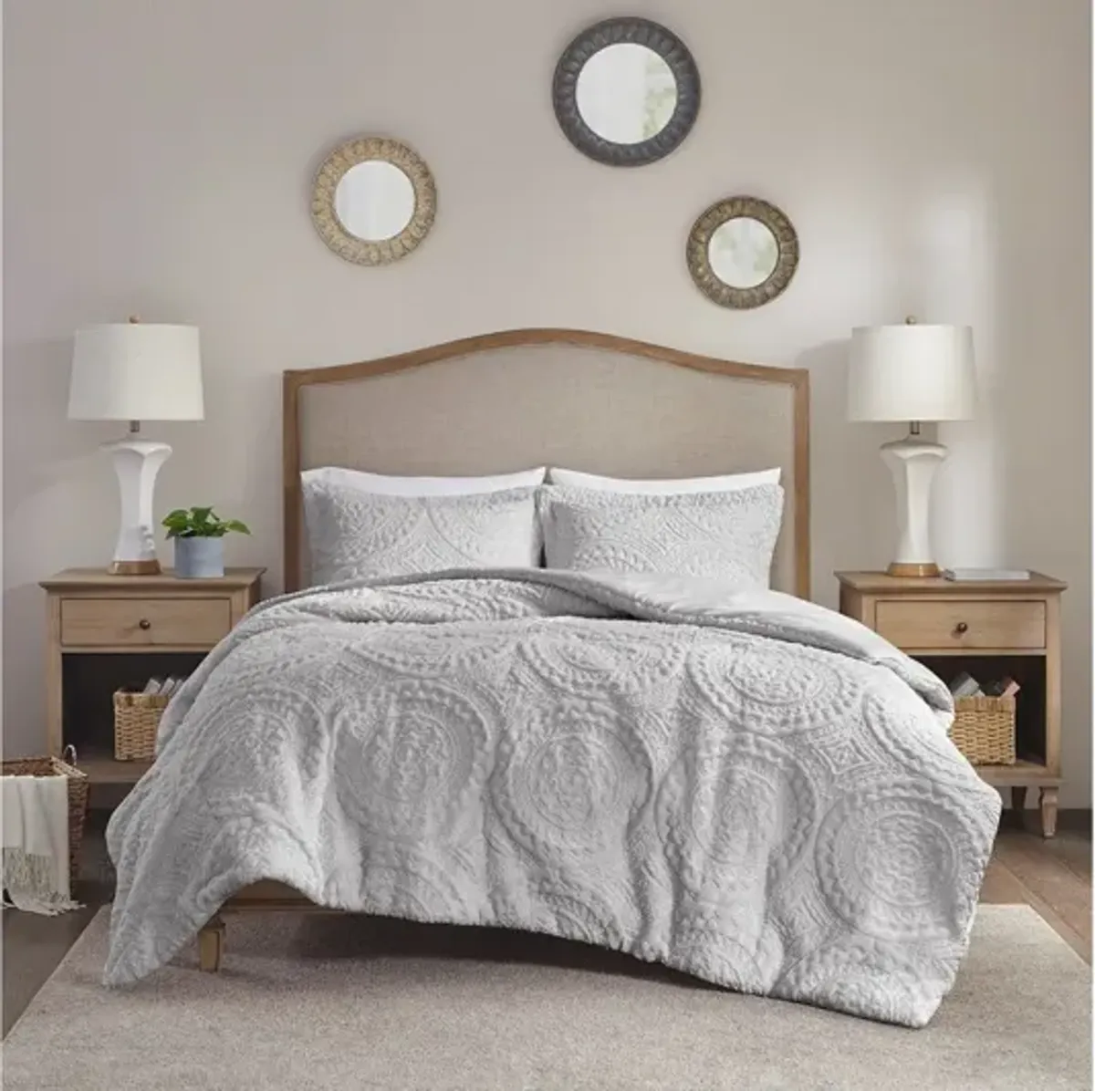 Arya Embroidered Medallion Faux Fur Grey Ultra Plush King/Cal King Comforter Mini Set