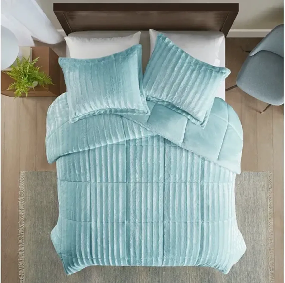 Duke Faux Fur Full/Queen Comforter Mini Set in Aqua