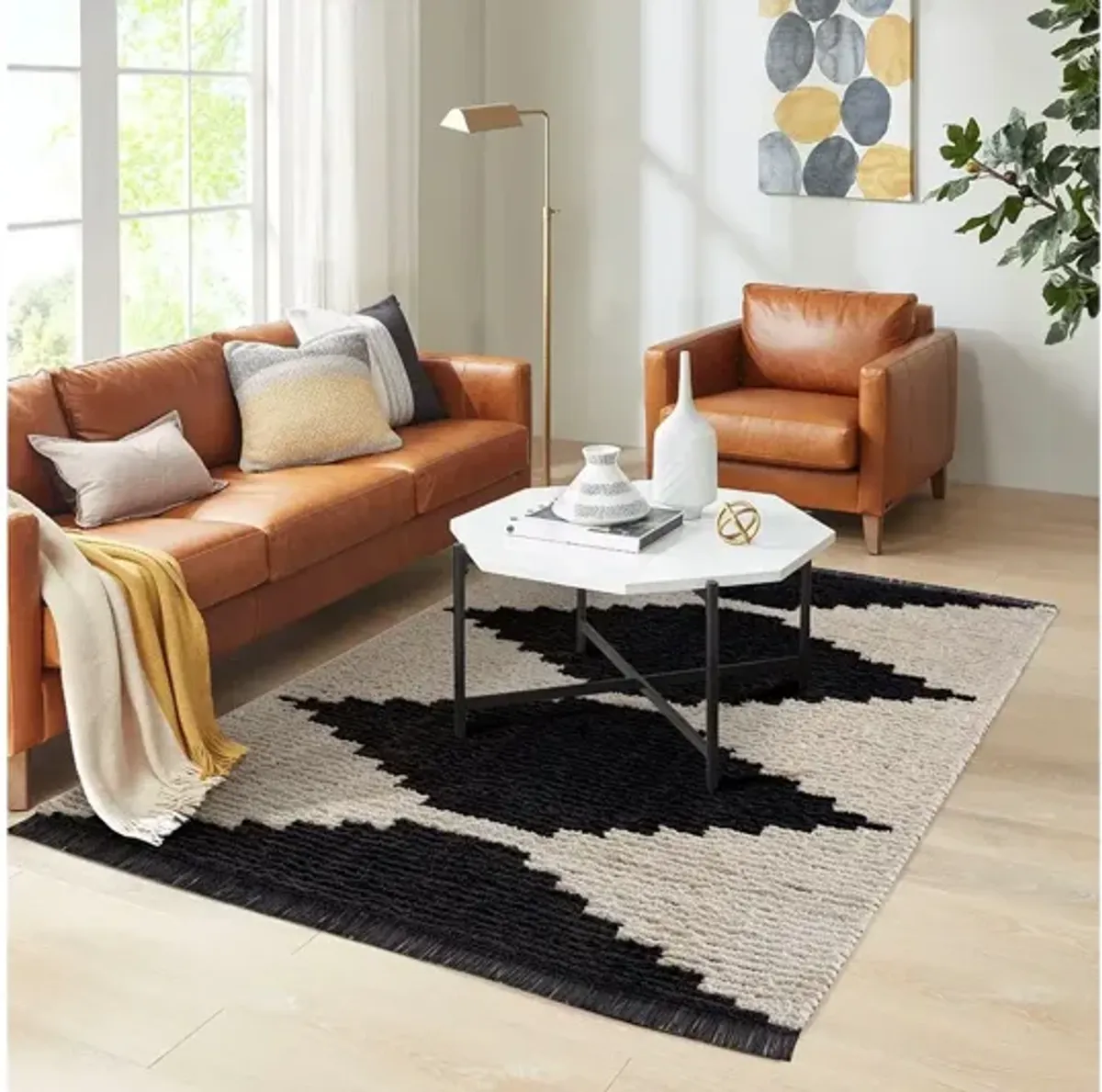 Amanda Black & Ivory 6'x9' Modern Area Rug