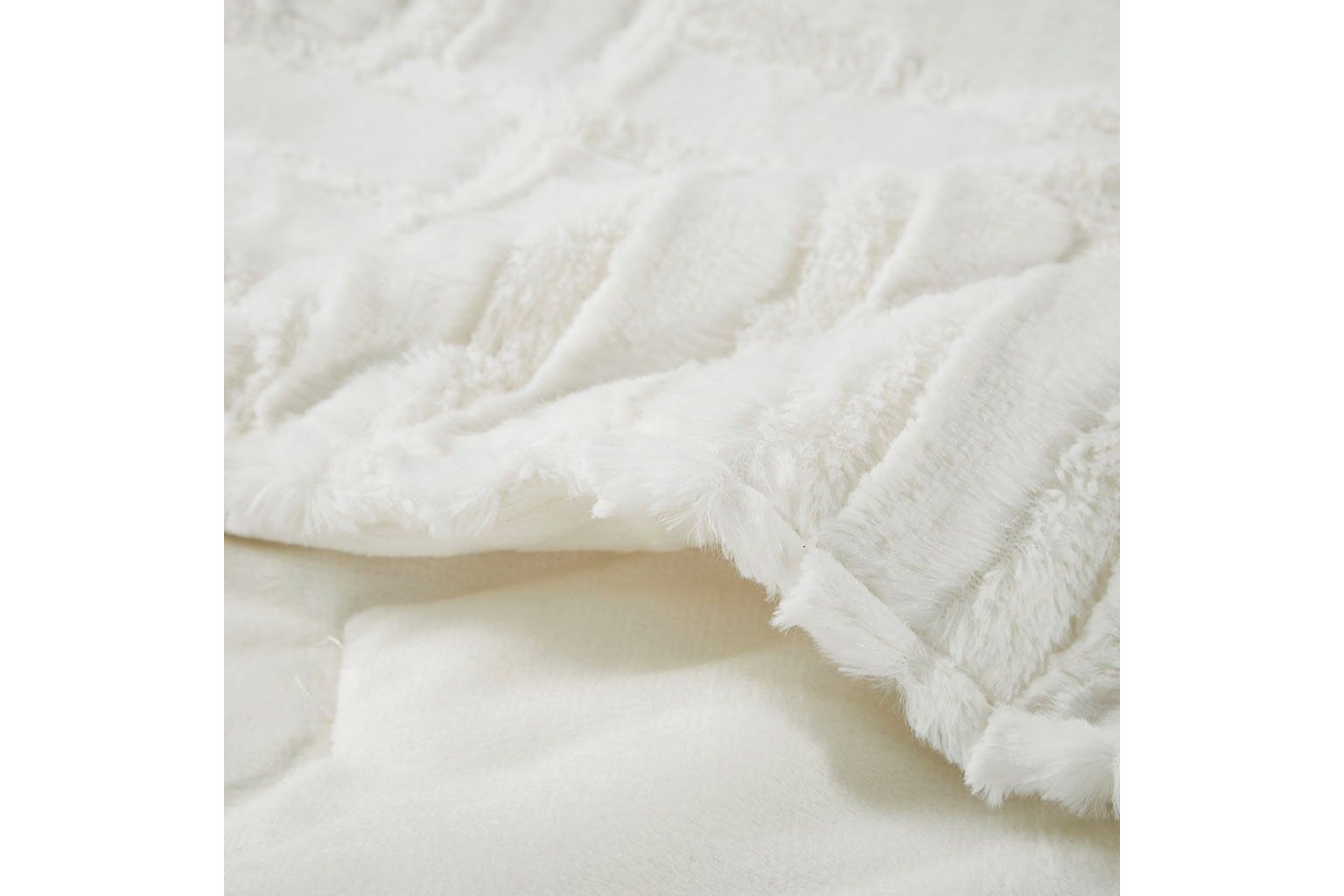 Arctic Ultra Plush Down Alternative Throw in Ivory