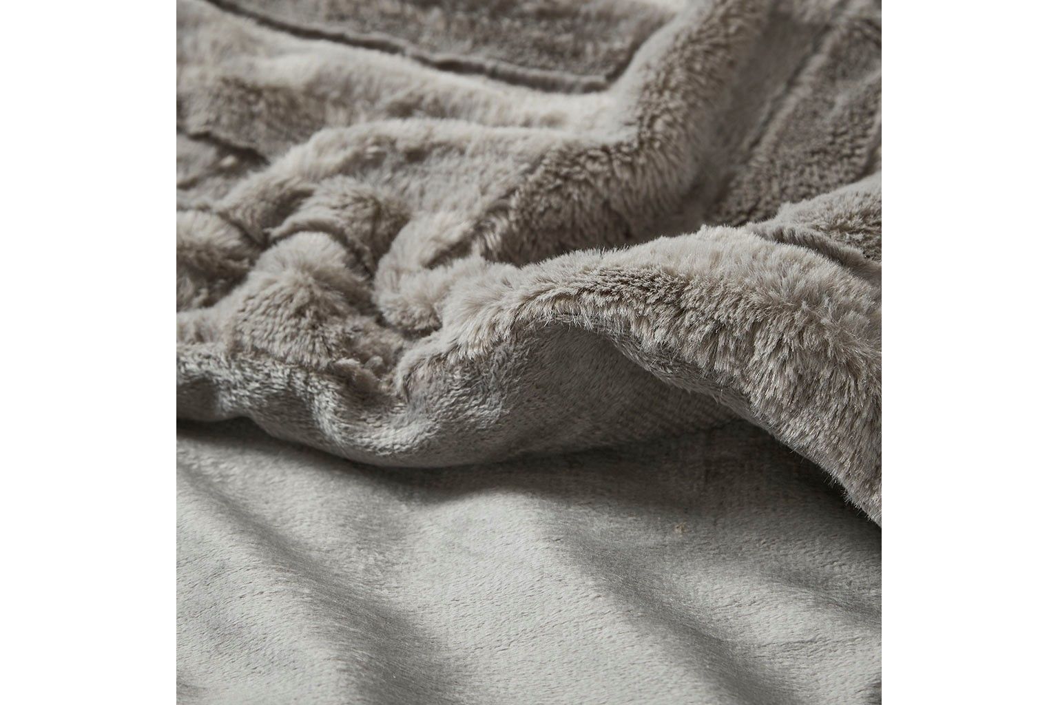 Arctic Ultra Plush Down Alternative Throw in Grey