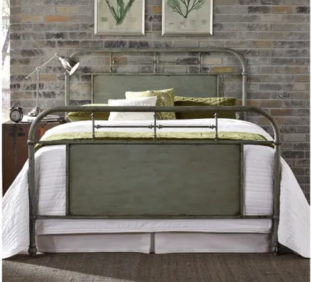 Vintage Full Green Metal Bed