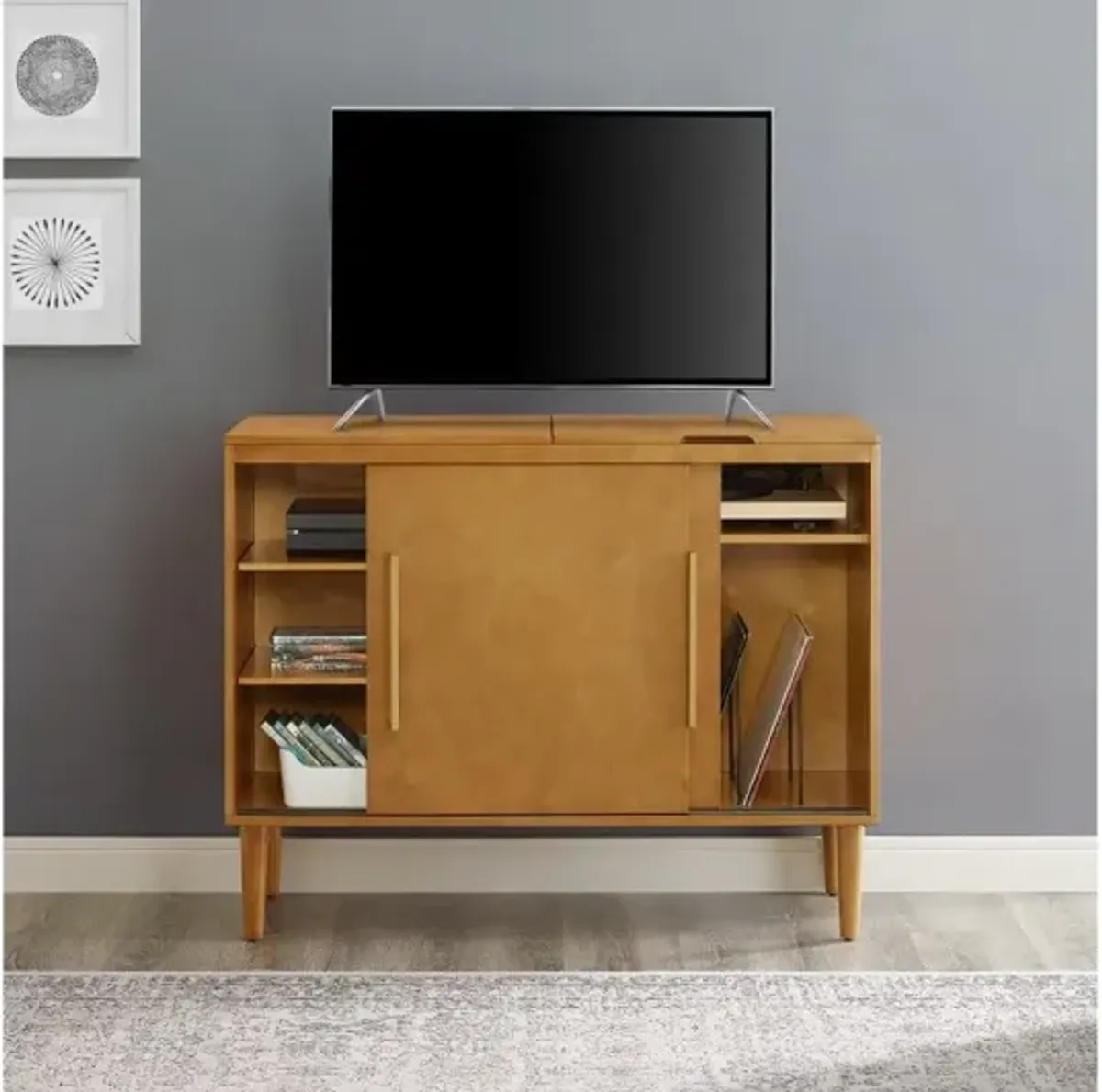 Everett Acorn Media Console