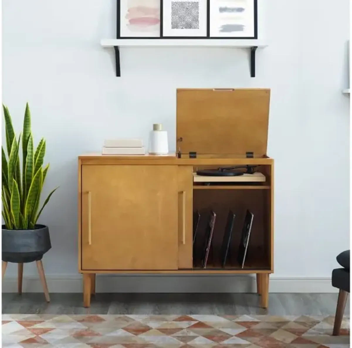 Everett Acorn Media Console