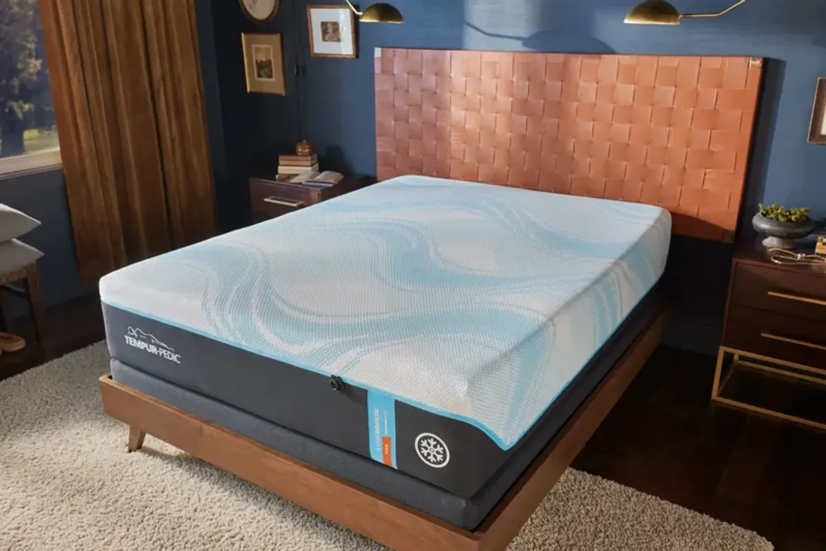 TEMPUR-LuxeBreeze® 2.0 Firm King 13" Mattress