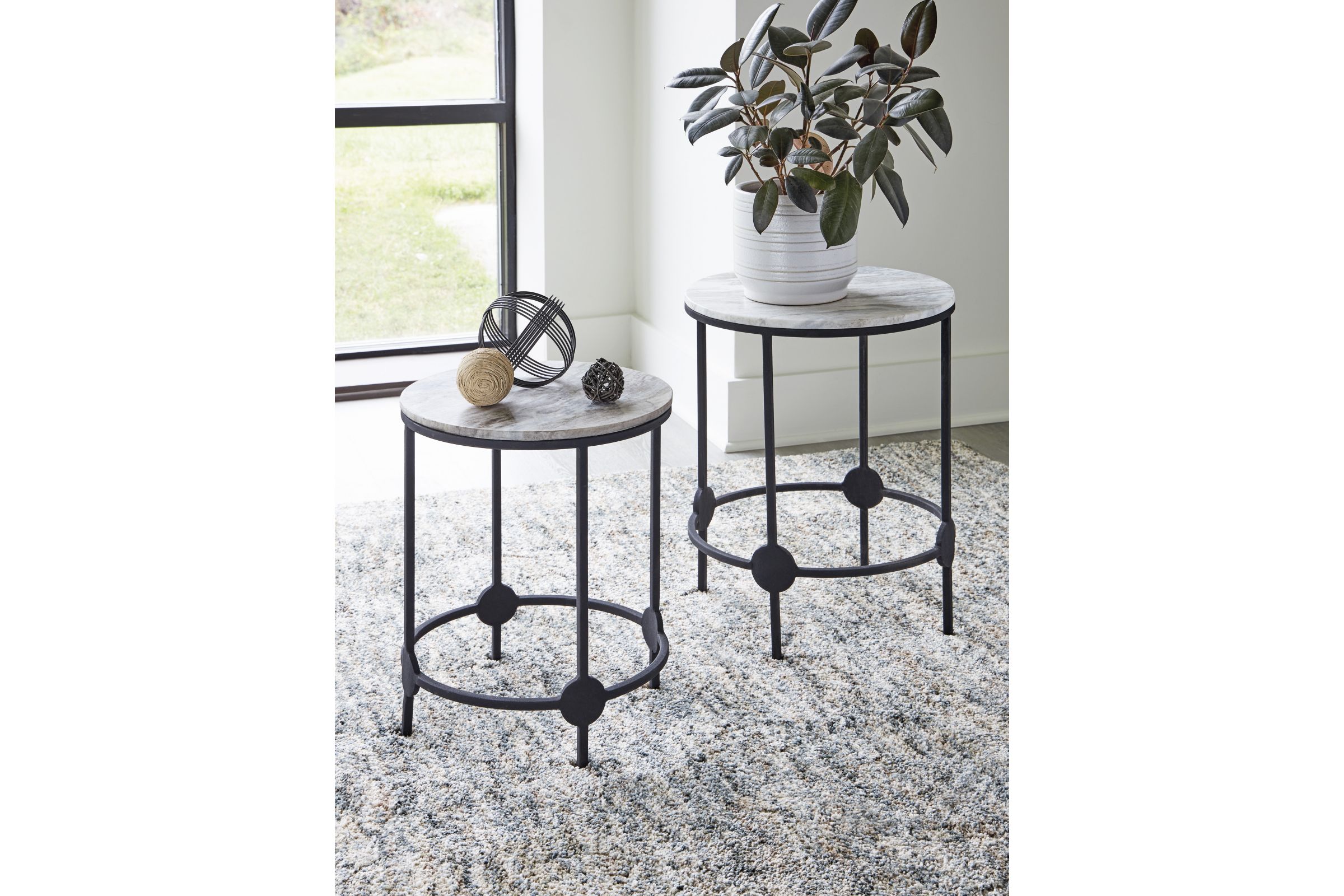 Beashaw Accent Table (Set of 2)