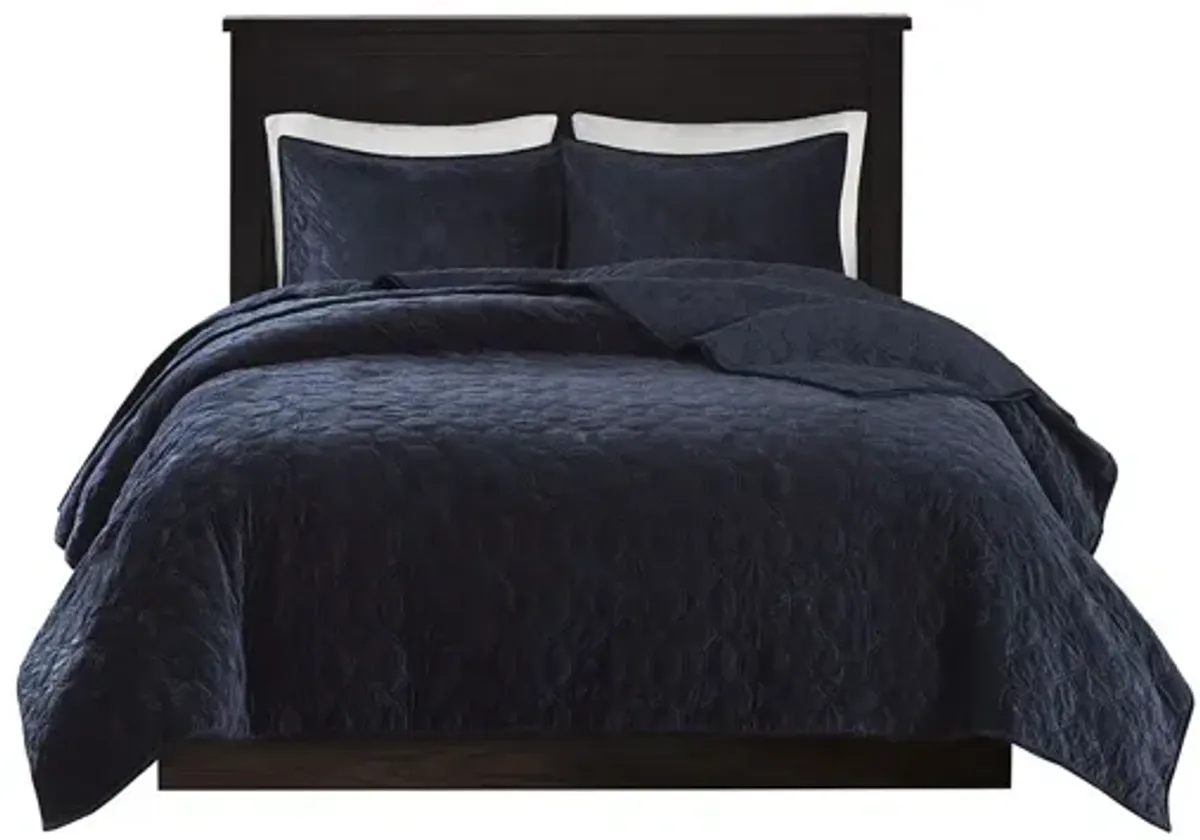 Harper 3 Piece Velvet Quilt Set