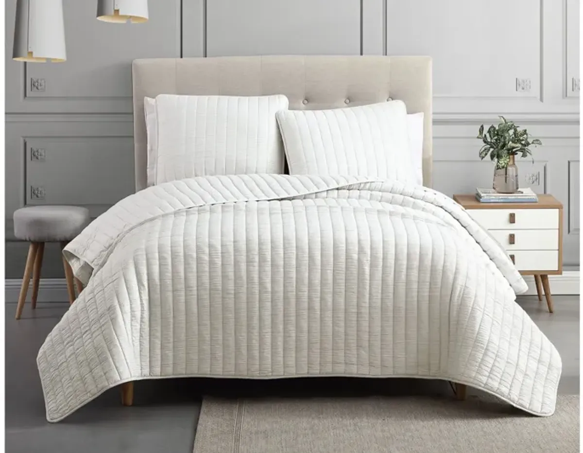 Mansfield 3pc Full/Queen Ivory Crinkle Coverlet